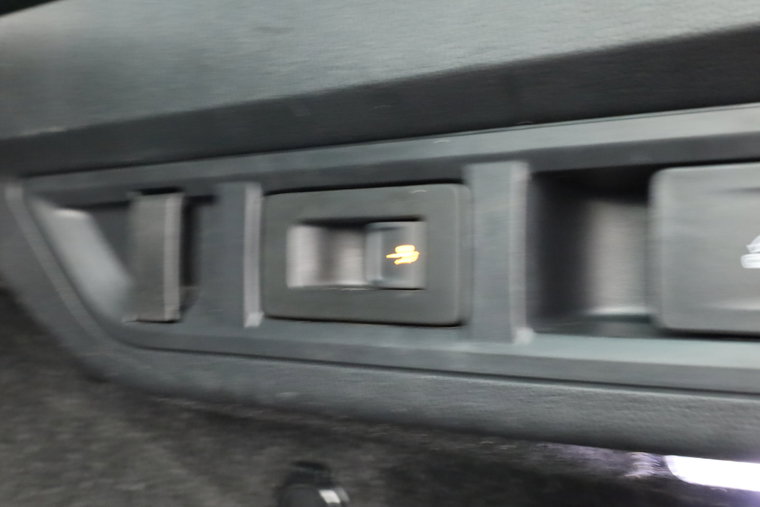 Vehicle Image 39