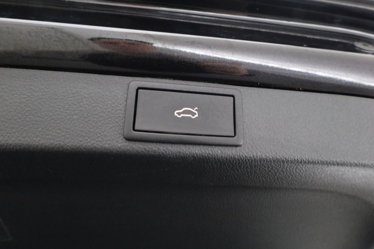 Vehicle Image 41