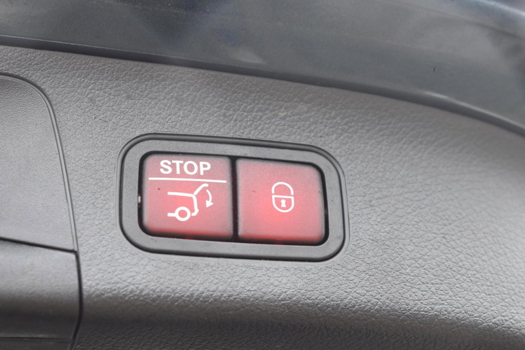 Vehicle Image 23