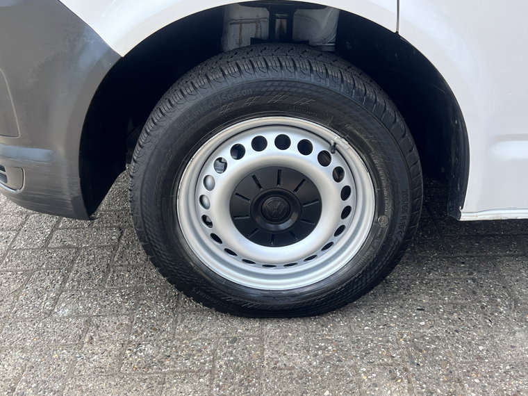 Vehicle Image 26