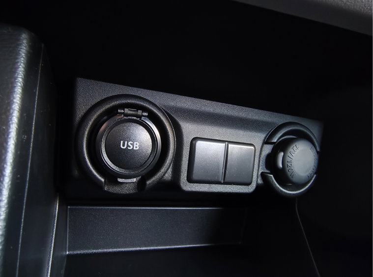 Vehicle Image 16