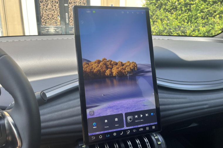 Vehicle Image 13