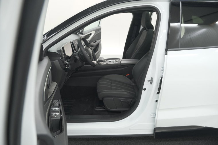 Vehicle Image 31