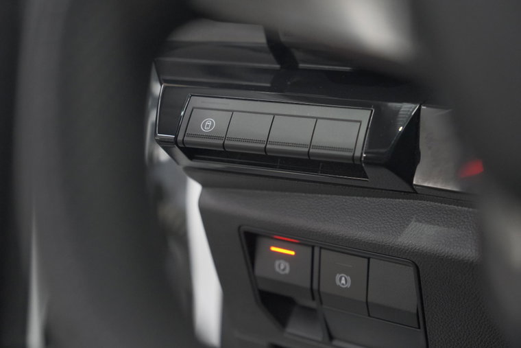 Vehicle Image 45