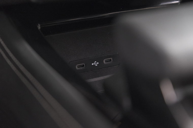 Vehicle Image 48
