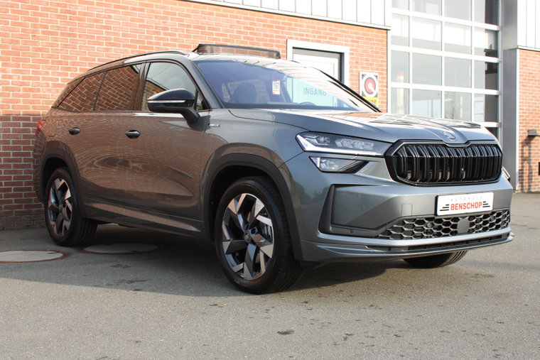 Vehicle Image 35