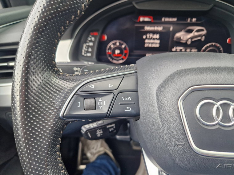 Vehicle Image 26