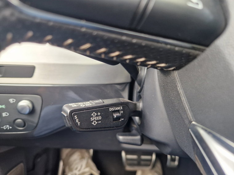 Vehicle Image 28