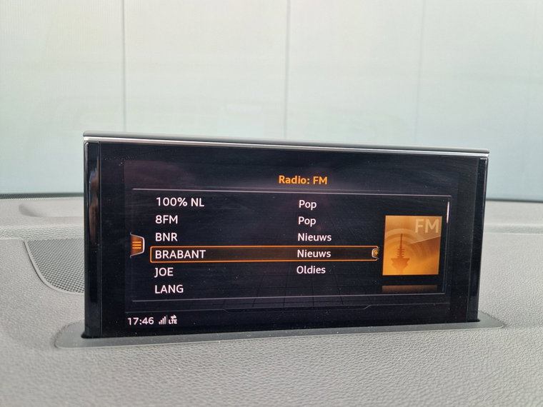 Vehicle Image 36