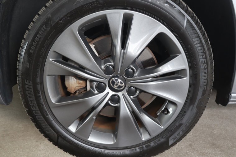 Vehicle Image 19
