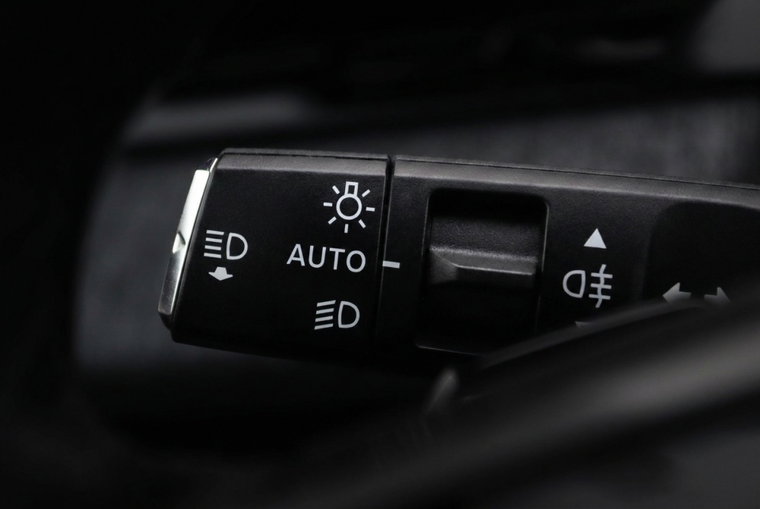 Vehicle Image 22