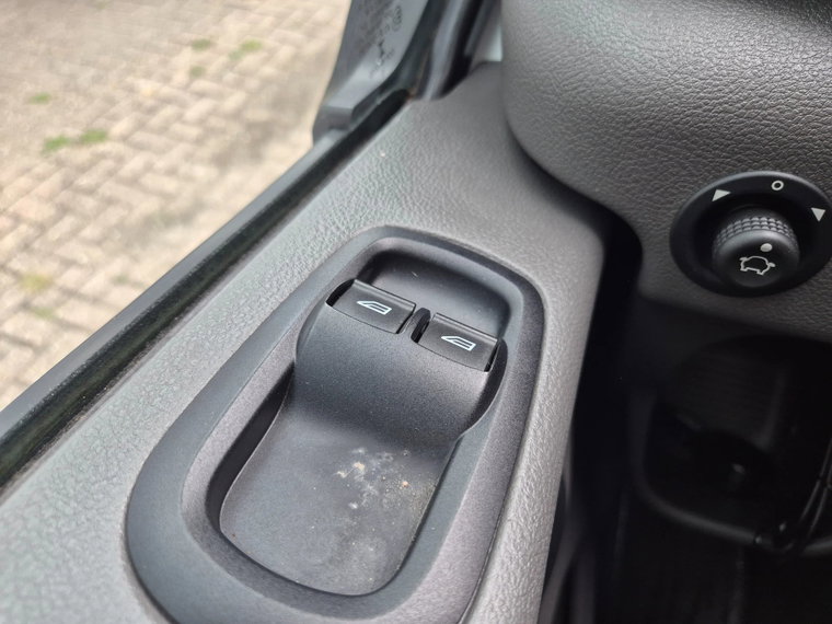 Vehicle Image 26