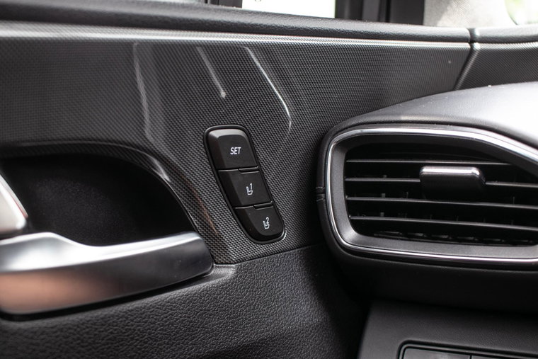 Vehicle Image 28