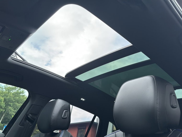 Vehicle Image 33