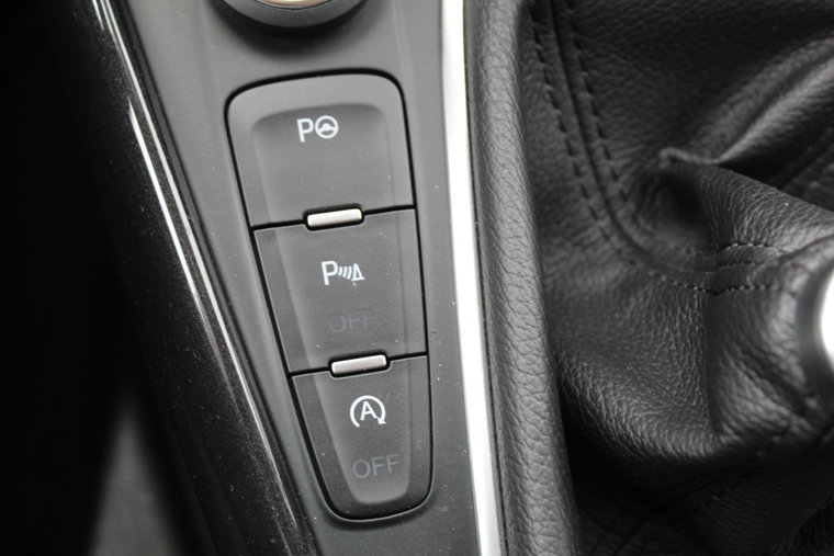 Vehicle Image 23