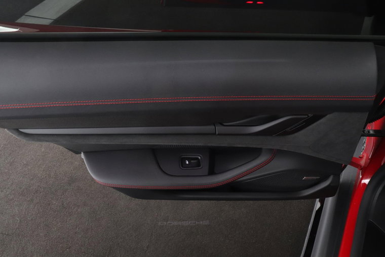 Vehicle Image 52