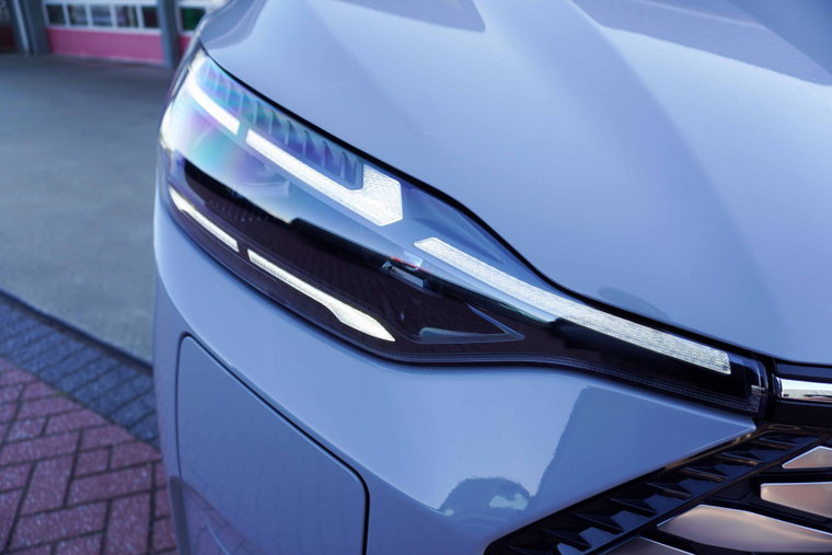 Vehicle Image 13