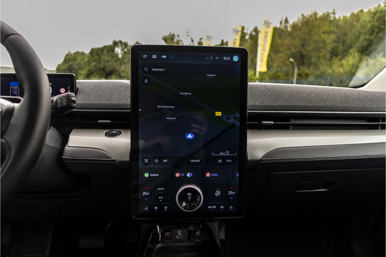 Vehicle Image 36