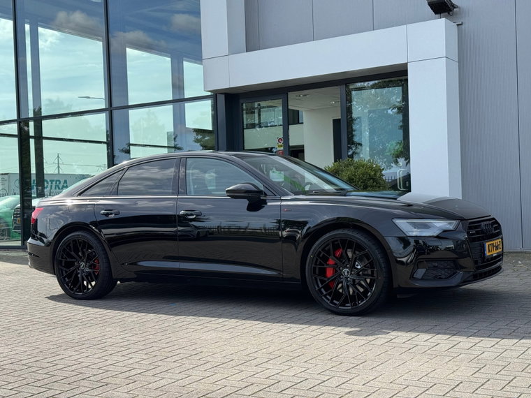 Vehicle Image 21