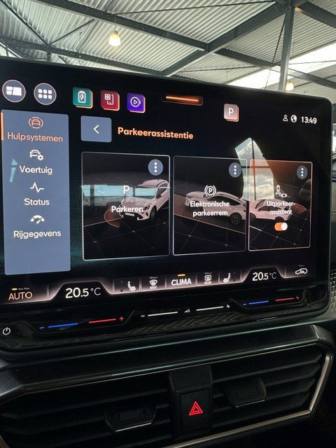 Vehicle Image 21