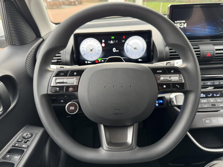 Vehicle Image 28
