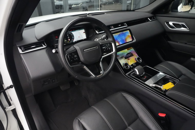 Vehicle Image 13