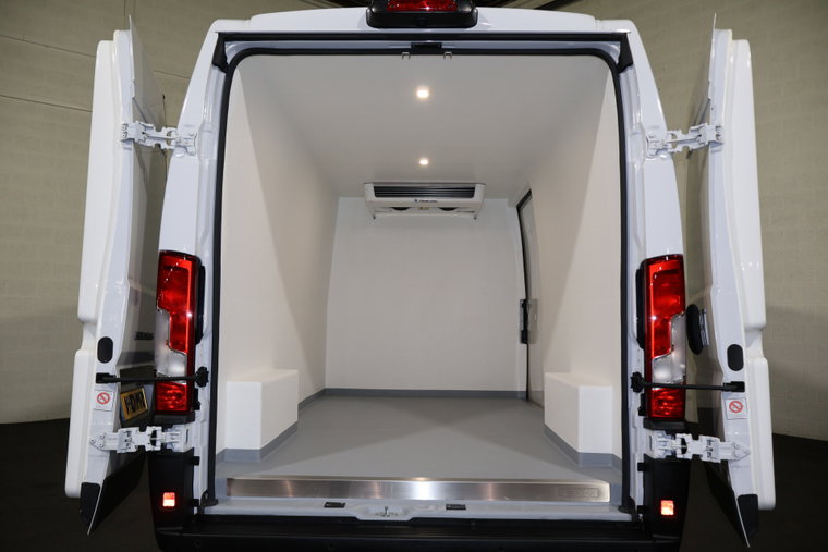 Vehicle Image 14