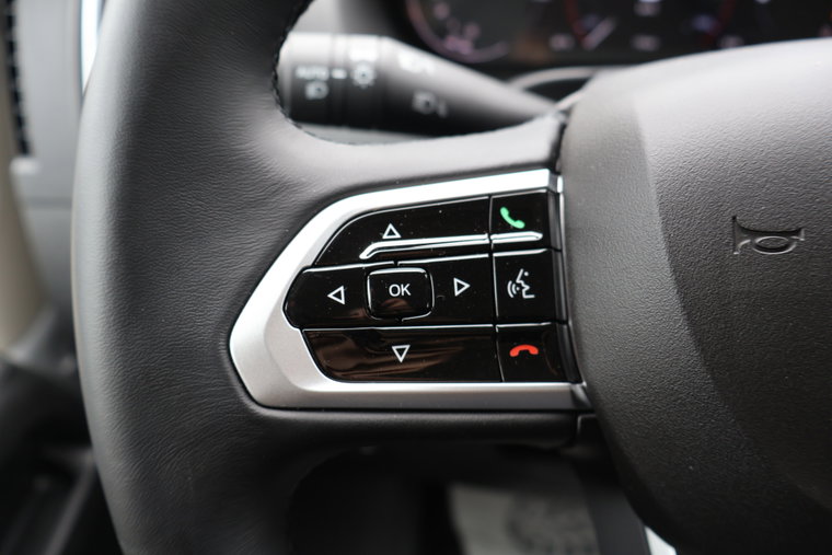 Vehicle Image 24