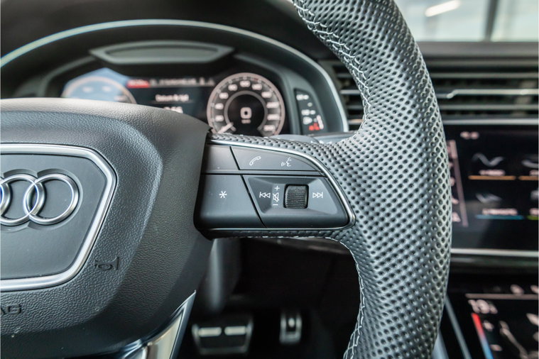 Vehicle Image 30