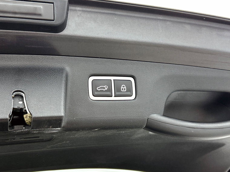 Vehicle Image 26