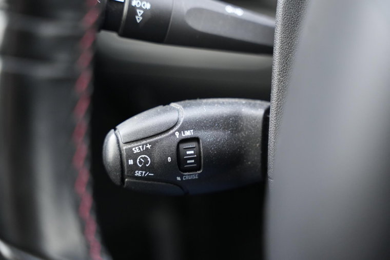 Vehicle Image 35