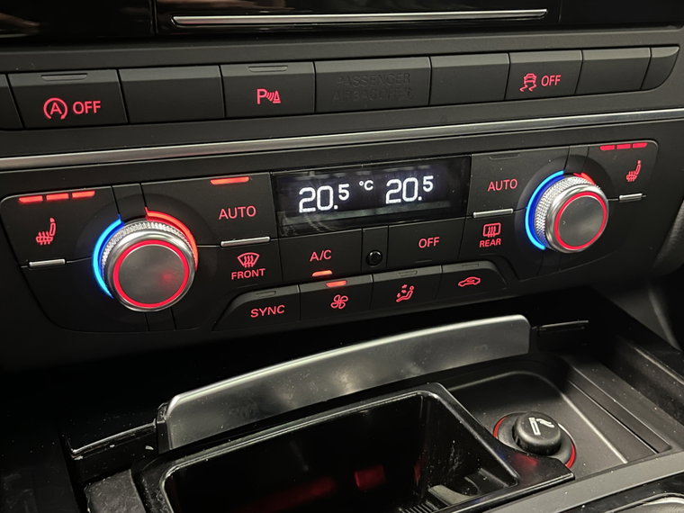Vehicle Image 17