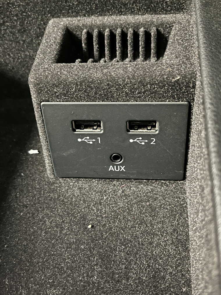 Vehicle Image 27