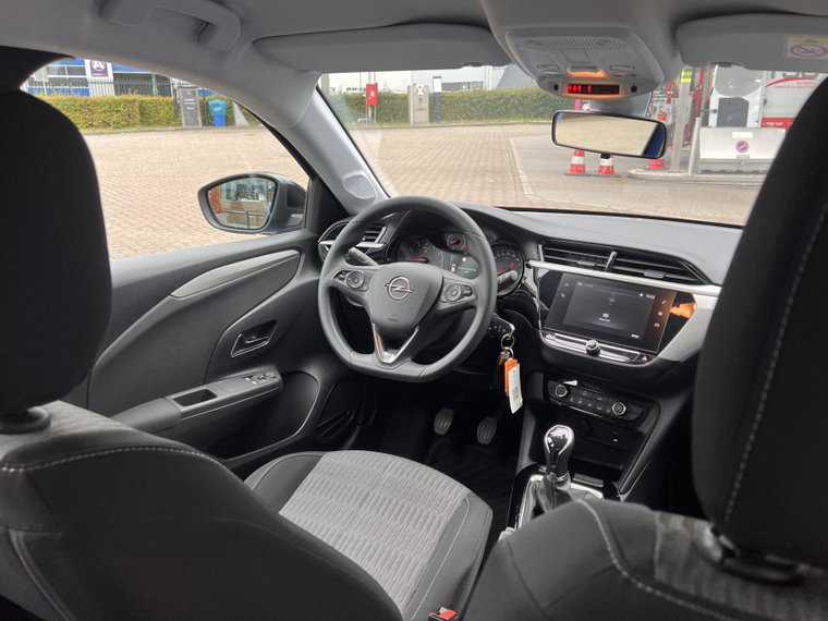 Vehicle Image 21