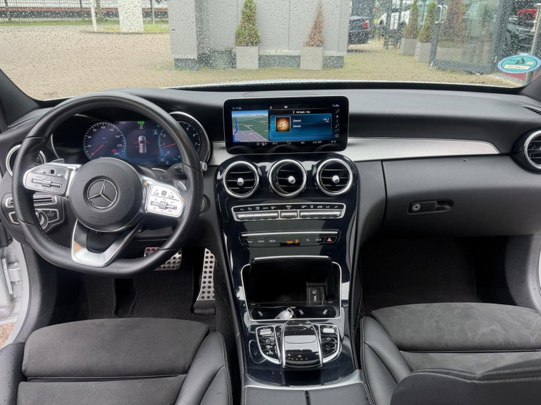 Vehicle Image 28
