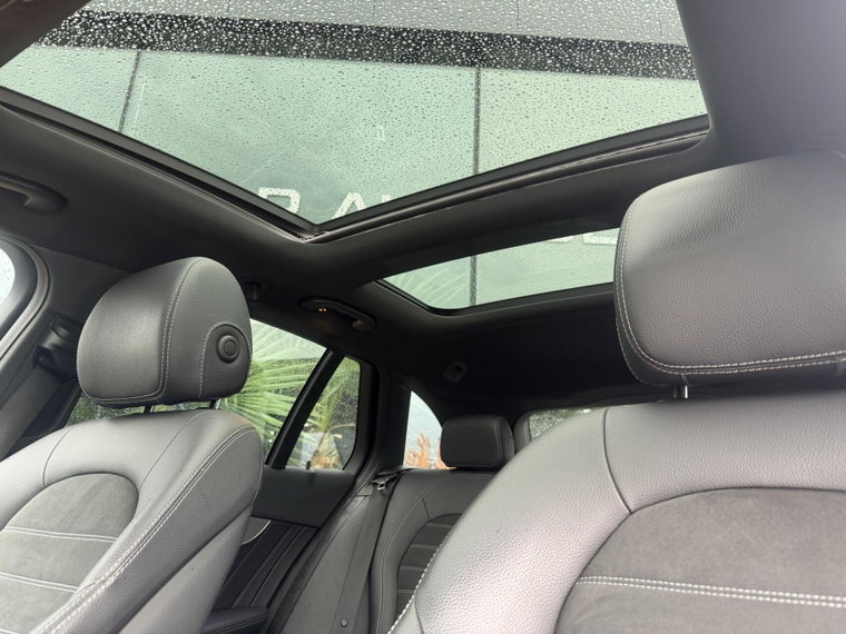 Vehicle Image 38