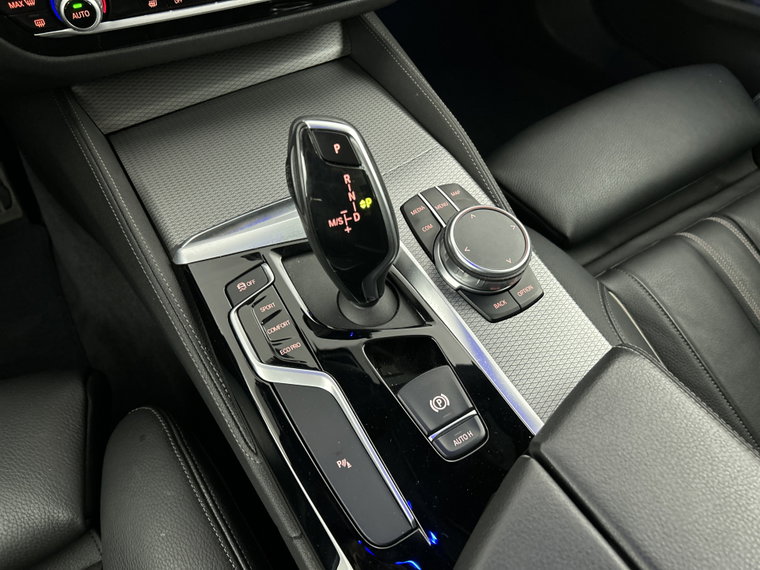 Vehicle Image 28