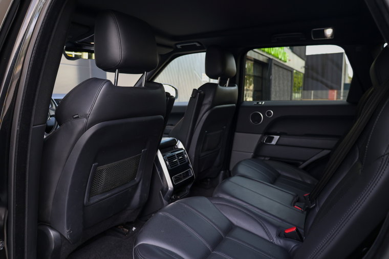 Vehicle Image 30