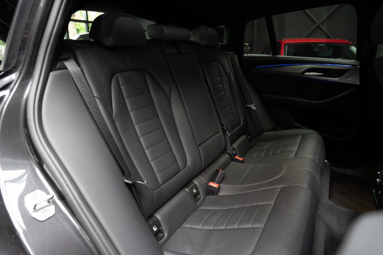 Vehicle Image 35