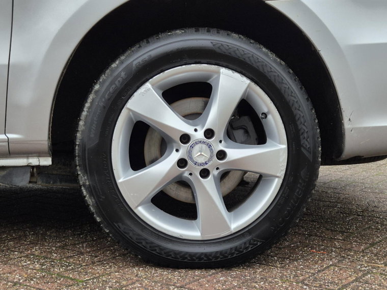 Vehicle Image 39