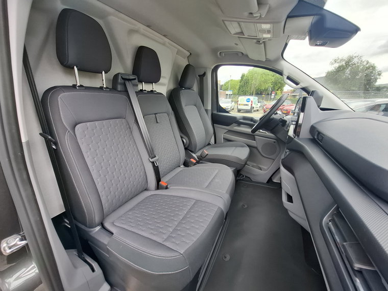 Vehicle Image 22