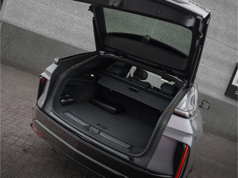 Vehicle Image 28