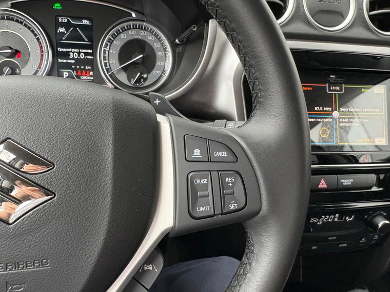 Vehicle Image 13