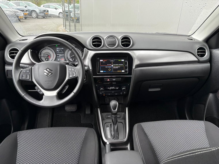 Vehicle Image 6