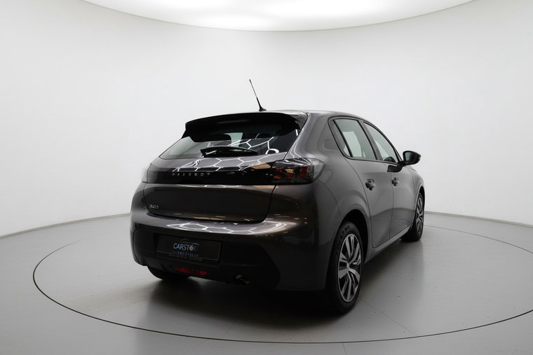 Vehicle Image 21