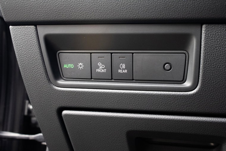 Vehicle Image 23