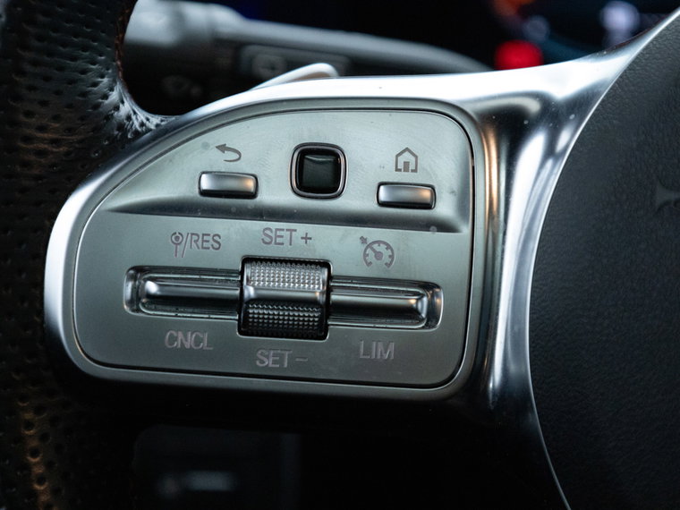Vehicle Image 26