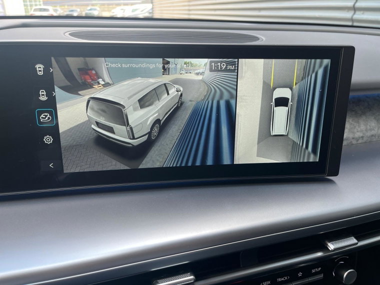 Vehicle Image 38