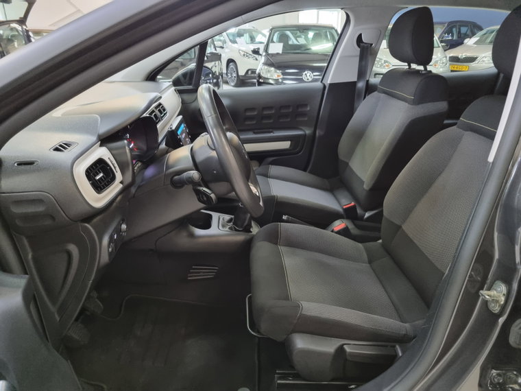 Vehicle Image 20
