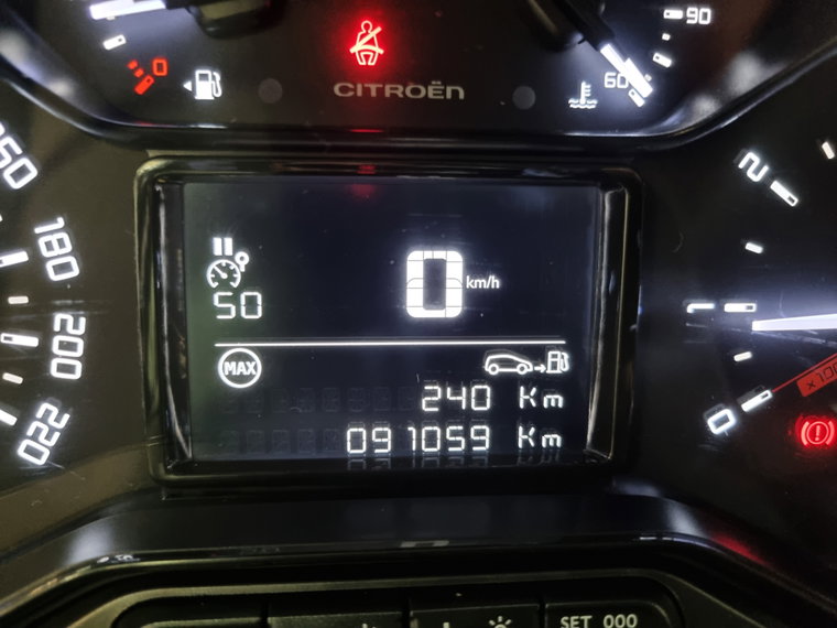 Vehicle Image 27